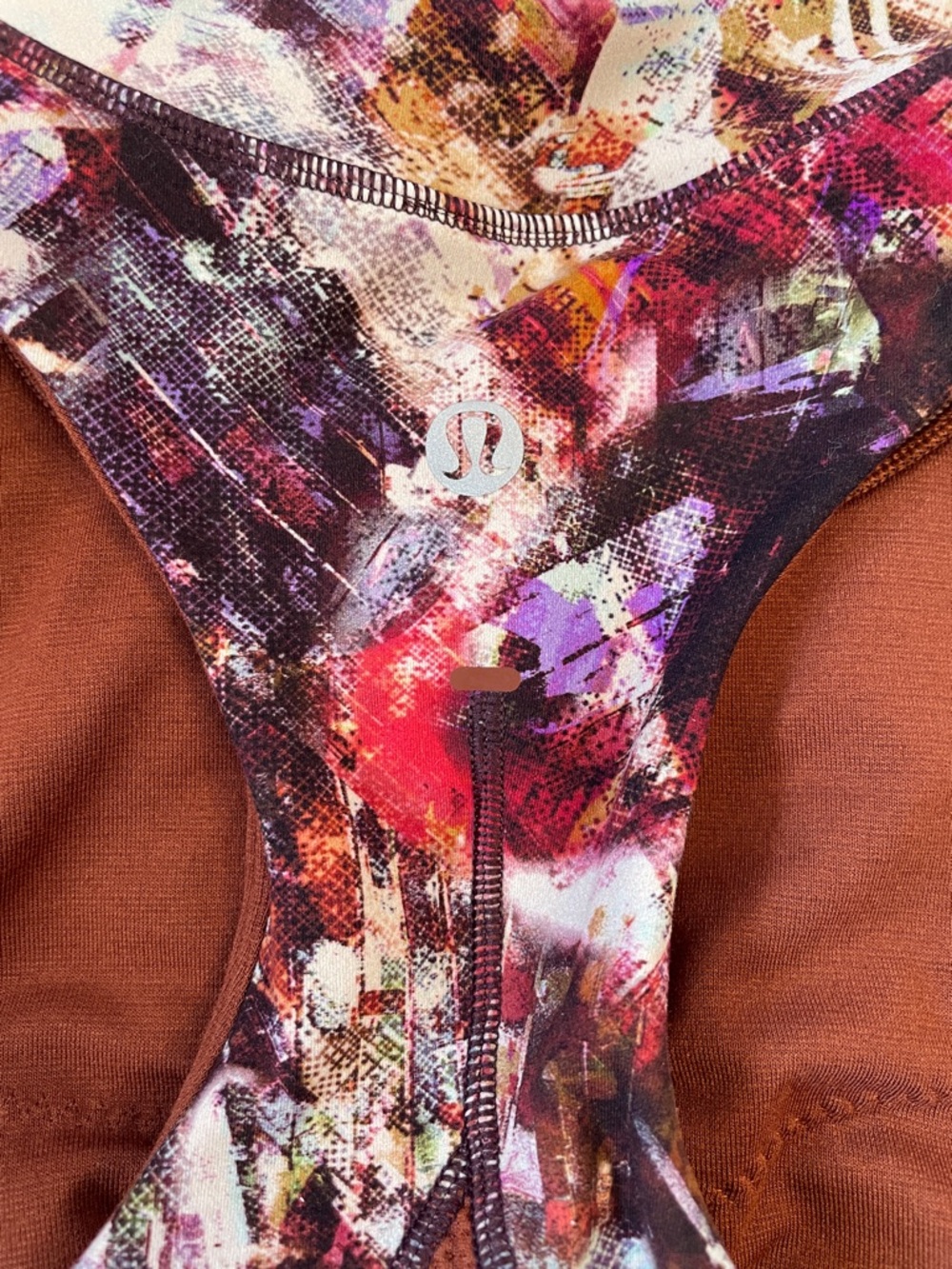 NWOT LuLuLemon Sleeveless High-Neck Abstract Print Crop Top.  Size 4. - Picture 3 of 4